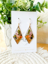 Load image into Gallery viewer, Garden Diamonds
