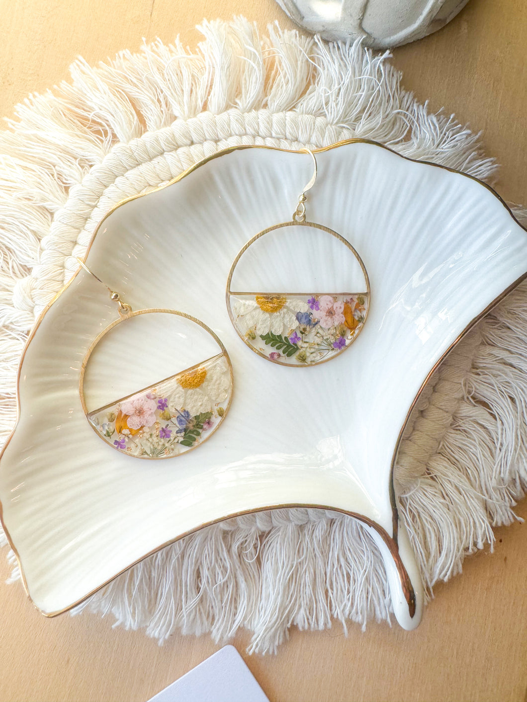 Daisy Garden Half Circles