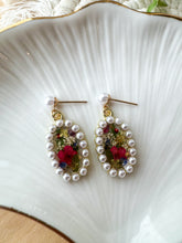 Load image into Gallery viewer, Christmas Pearly Dangles
