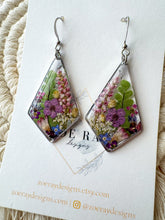 Load image into Gallery viewer, Silver Wildflower Kite Dangles
