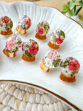 Load image into Gallery viewer, Snow Globe Posts
