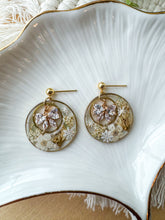 Load image into Gallery viewer, White Christmas Wreaths
