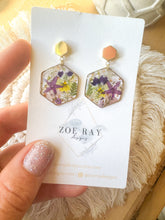 Load image into Gallery viewer, Pansy Hexagons
