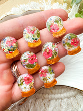 Load image into Gallery viewer, Snow Globe Posts
