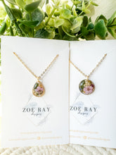 Load image into Gallery viewer, Small Purple Flower Pendant
