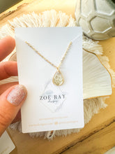 Load image into Gallery viewer, Queen Anne’s Lace Teardrop Pendant
