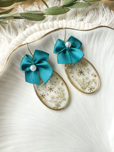 Load image into Gallery viewer, Teal Christmas Bows
