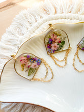 Load image into Gallery viewer, Bouquet Arches
