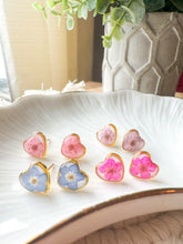 Load image into Gallery viewer, Tiny Heart Studs

