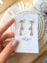 Load image into Gallery viewer, Pearly Bows and Forget Me Nots
