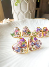 Load image into Gallery viewer, Wildflower Heart Studs
