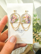 Load image into Gallery viewer, Bouquet Arches
