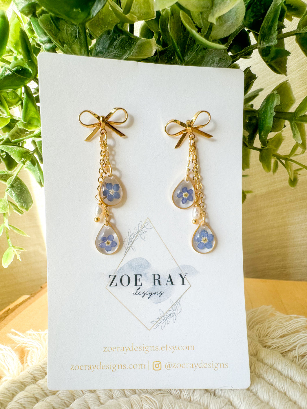 Pearly Bows and Forget Me Nots